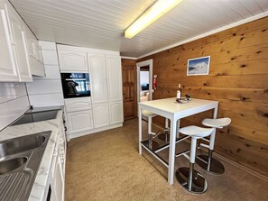 Fridge, oven, dishwasher, toaster - Vacation home Godo by Interhome (Ried-Mörel)