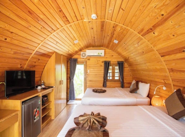 Standard Bungalow | 1 bedroom, minibar, in-room safe, desk