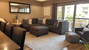 Smart-TV, Videospiele, DVD-Player, Videothek