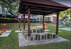 Children’s play area – outdoor
