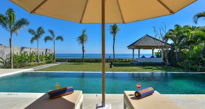 Villa Saneva - Luxury 4 Bedroom Beachfront Villa