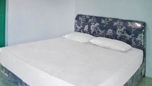 Standard-Doppelzimmer | Schreibtisch, kostenloses WLAN, Bettwäsche