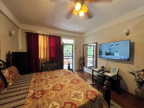 1 Schlafzimmer, Bügeleisen/Bügelbrett, Reisekinderbett, kostenloses WLAN
