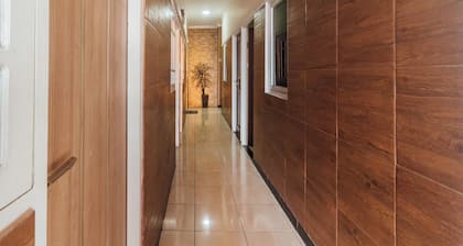 OYO 2010 Satria Guest House