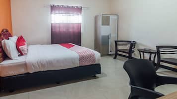Deluxe Double Room | Free WiFi, bed sheets