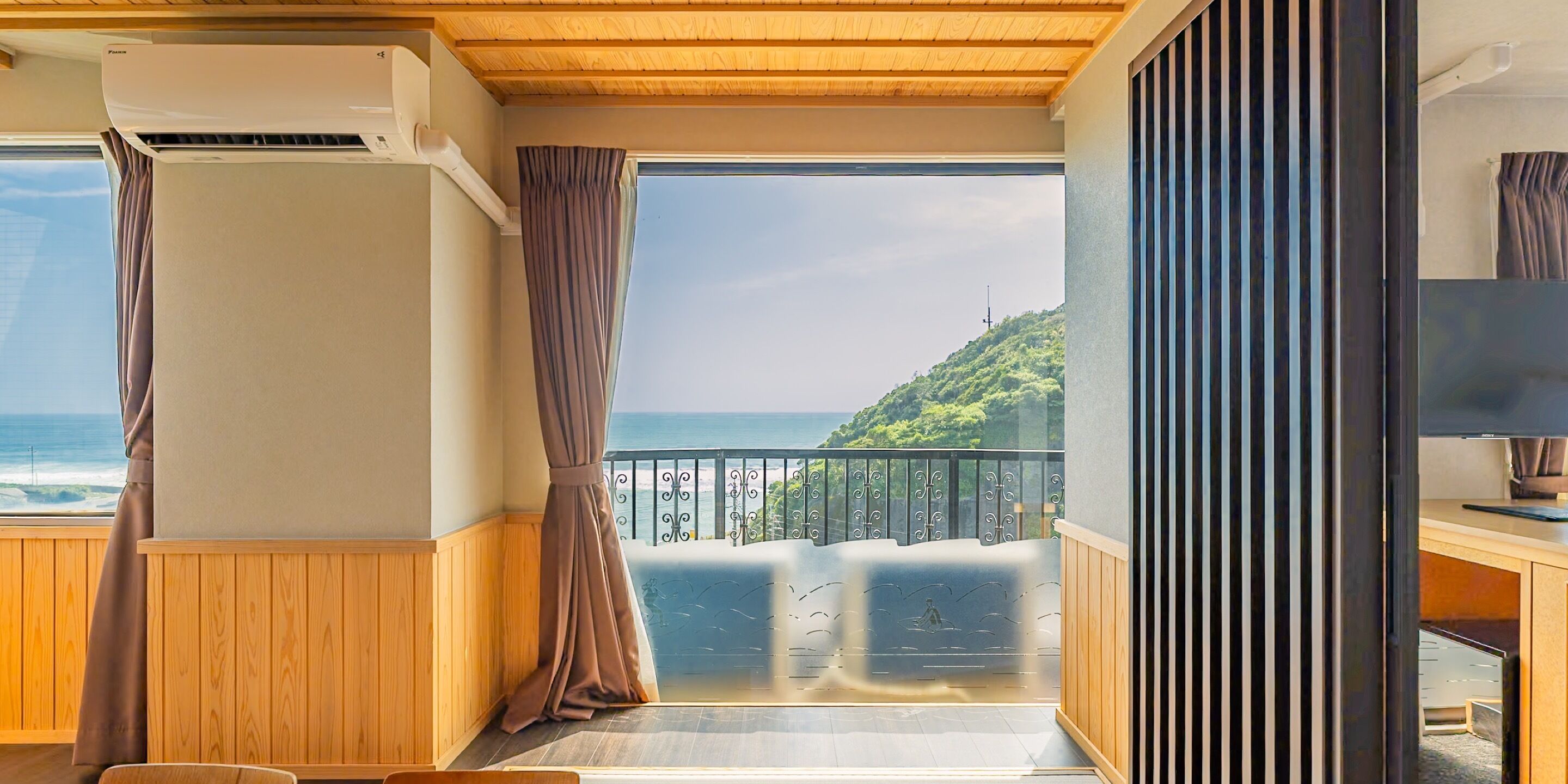 Suite, Non Smoking, Sea View | Desk, laptop workspace, iron/ironing board, free WiFi