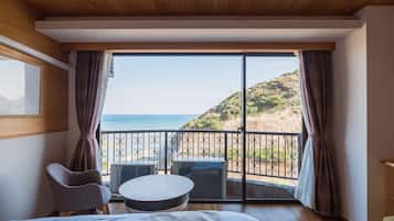 Deluxe Twin Room, Non Smoking, Sea View | Desk, laptop workspace, iron/ironing board, free WiFi