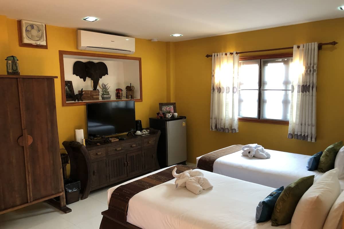 Ropa de cama de alta calidad y camas con pillow-top