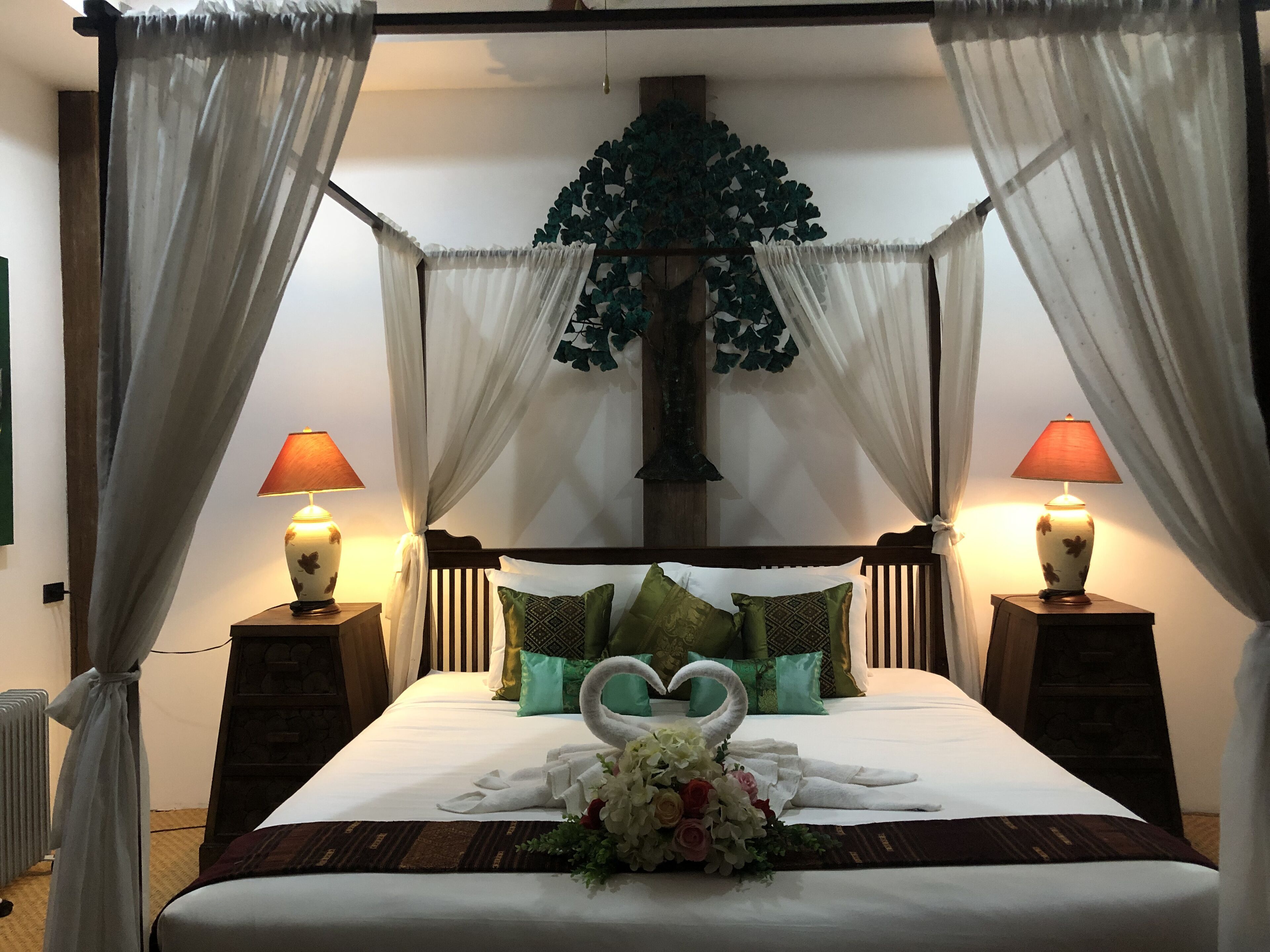 honeymoon room | 1 bedroom, premium bedding, pillow-top beds, individually decorated