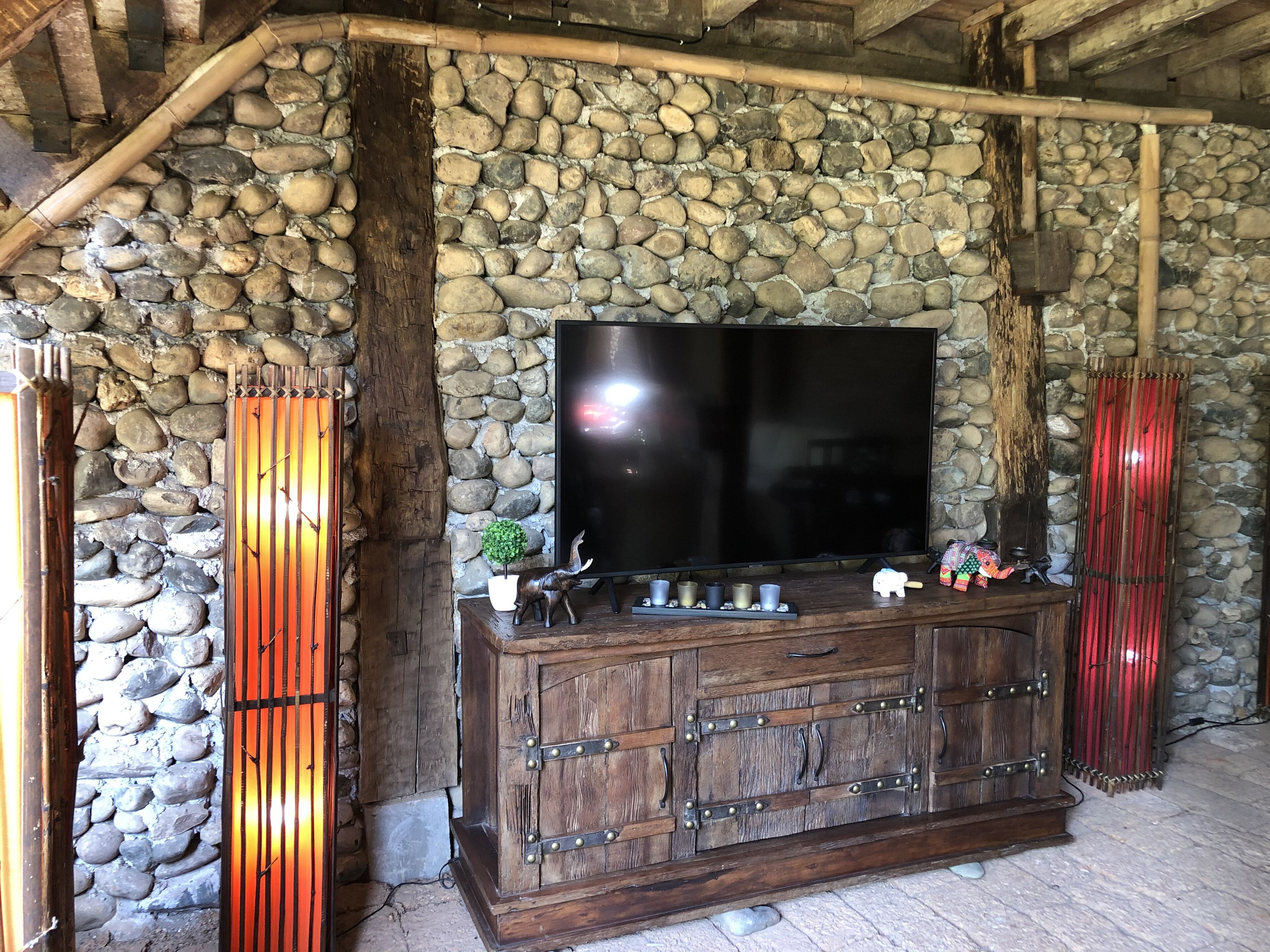 executive room | terrace/patio