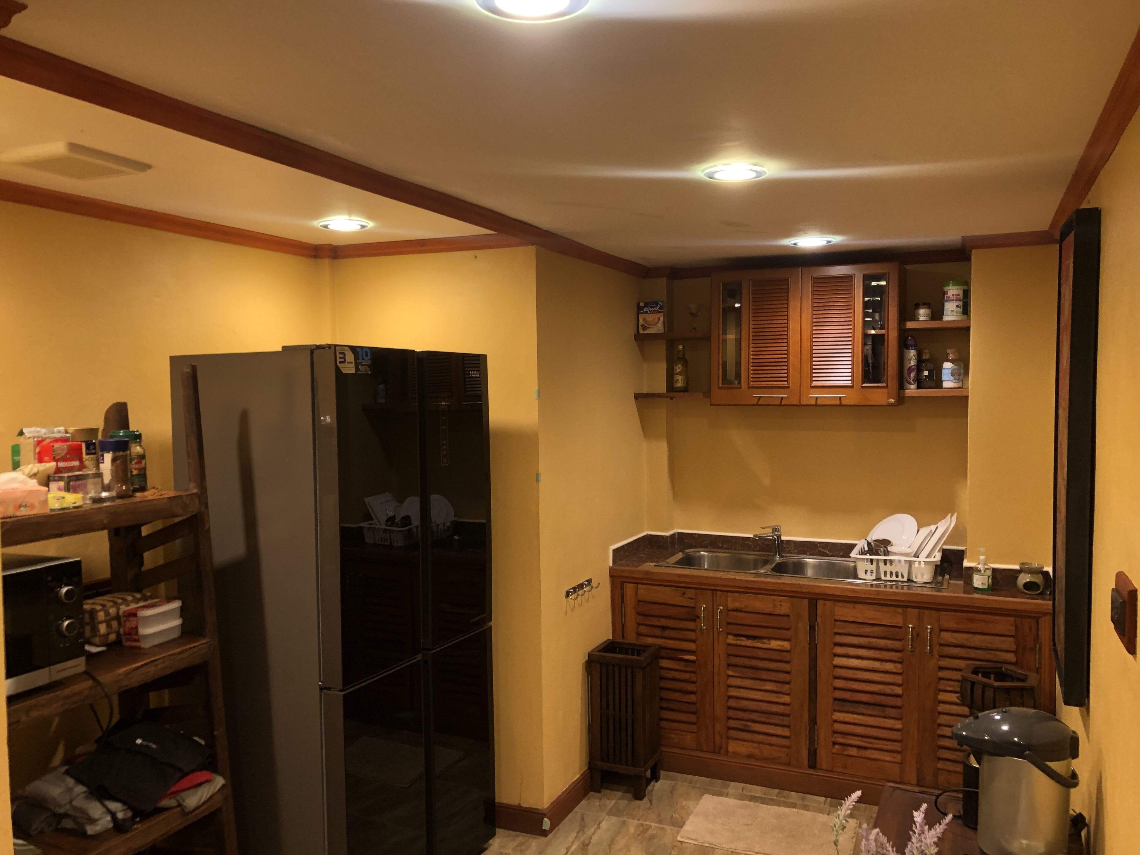 executive room | 1 bedroom, premium bedding, pillow-top beds, individually decorated