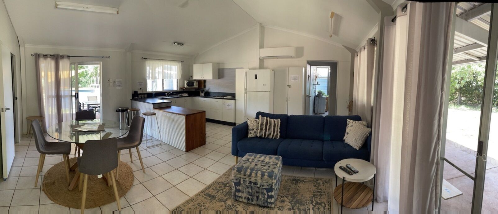 Red Dog's Retreat and Pup with a pool & ocean views. WiFi & Linen included — image 12