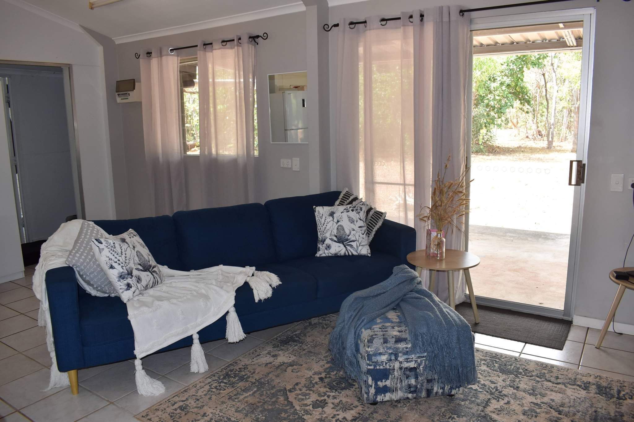 Red Dog's Retreat and Pup with a pool & ocean views. WiFi & Linen included — image 13