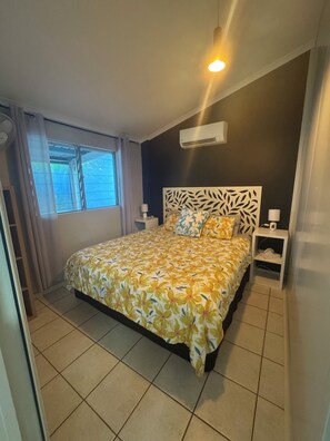 2 bedrooms, WiFi, bed sheets, wheelchair access
