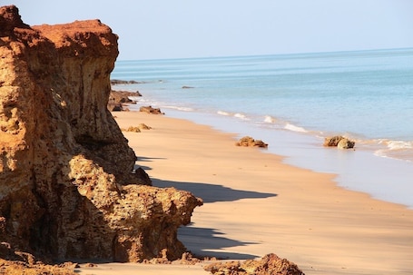 Beach. Red Dog's Retreat and Pup with a pool & ocean views. WiFi & Linen included