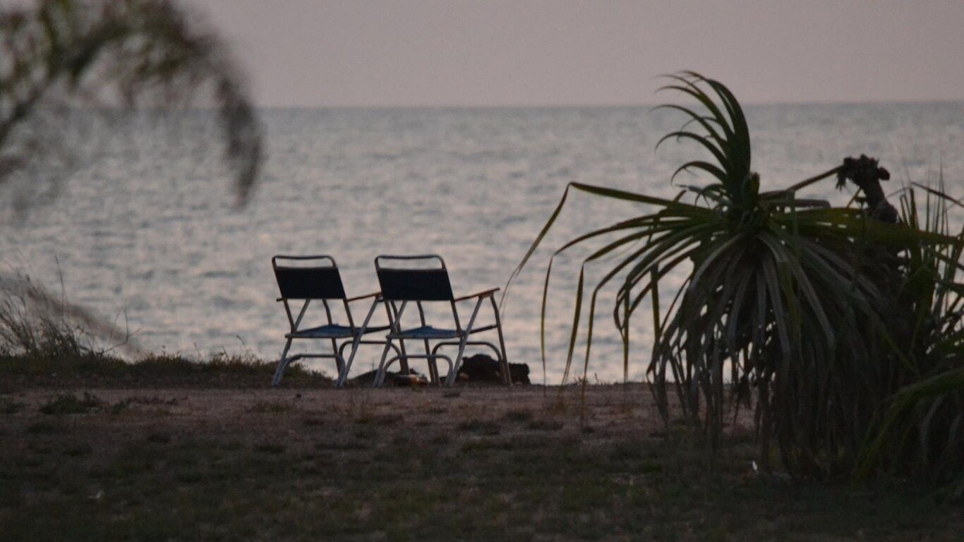 Red Dog's Retreat and Pup with a pool & ocean views. WiFi & Linen included — image 25