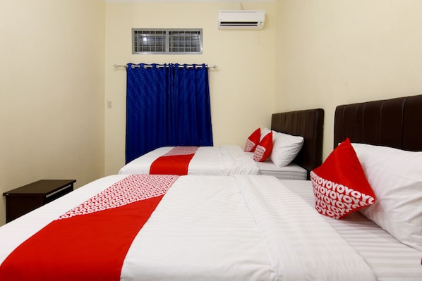 Suite superior | Escritorio, insonorización, wifi gratis y ropa de cama 