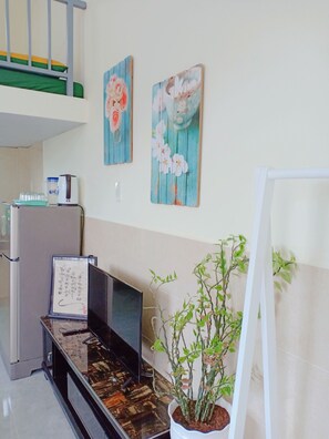 1 Schlafzimmer, Schreibtisch, WLAN, Bettwäsche