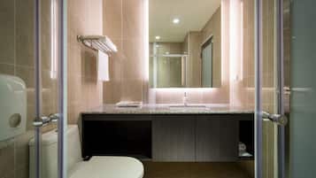 Standard Double Room | Bathroom | Shower, free toiletries, hair dryer, slippers