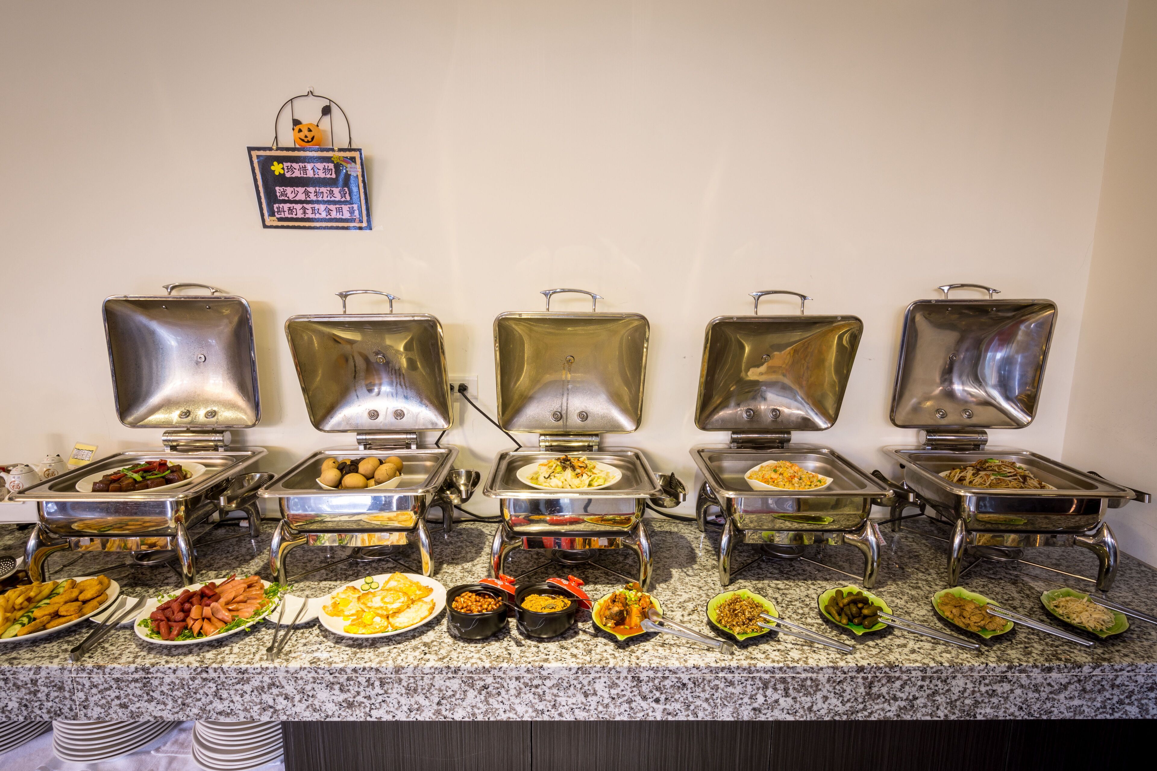 free daily on-the-go breakfast