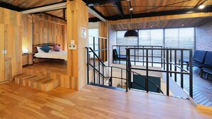 Luxury Room | Desk, blackout curtains, free WiFi, bed sheets - HOTALU Universal Vacation Kan (Osaka)