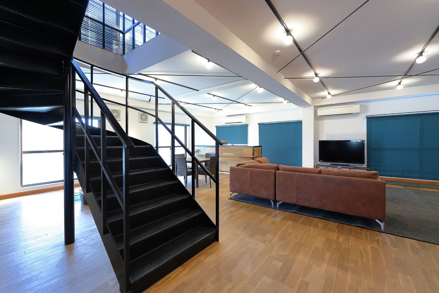 Luxury Room | Desk, blackout drapes, free WiFi, bed sheets