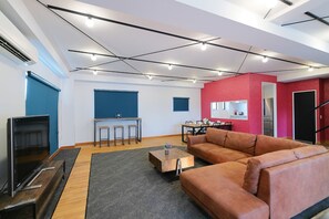 Camera (Luxury) | Una scrivania, tende oscuranti, Wi-Fi gratuito, lenzuola