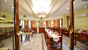 Restaurant - Kadamb Kunj Resort - Bharatpur (Bharatpur)
