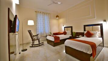1 bedroom, premium bedding, in-room safe, blackout curtains
