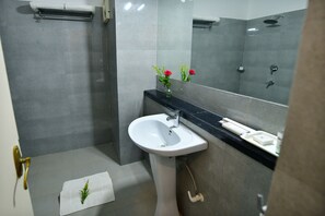 Bathroom - Kadamb Kunj Resort - Bharatpur (Bharatpur)