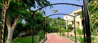 Kadamb Kunj Resort - Bharatpur
