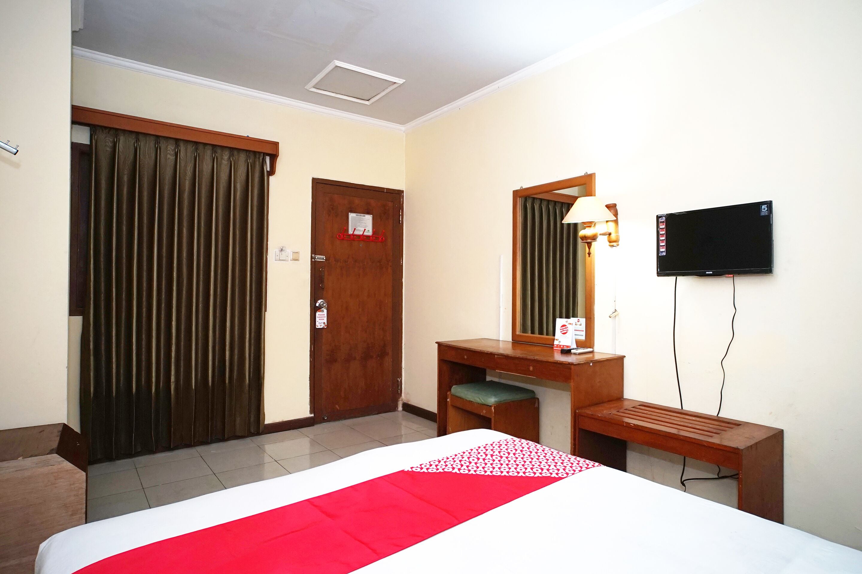 standard double room | free wifi, bed sheets