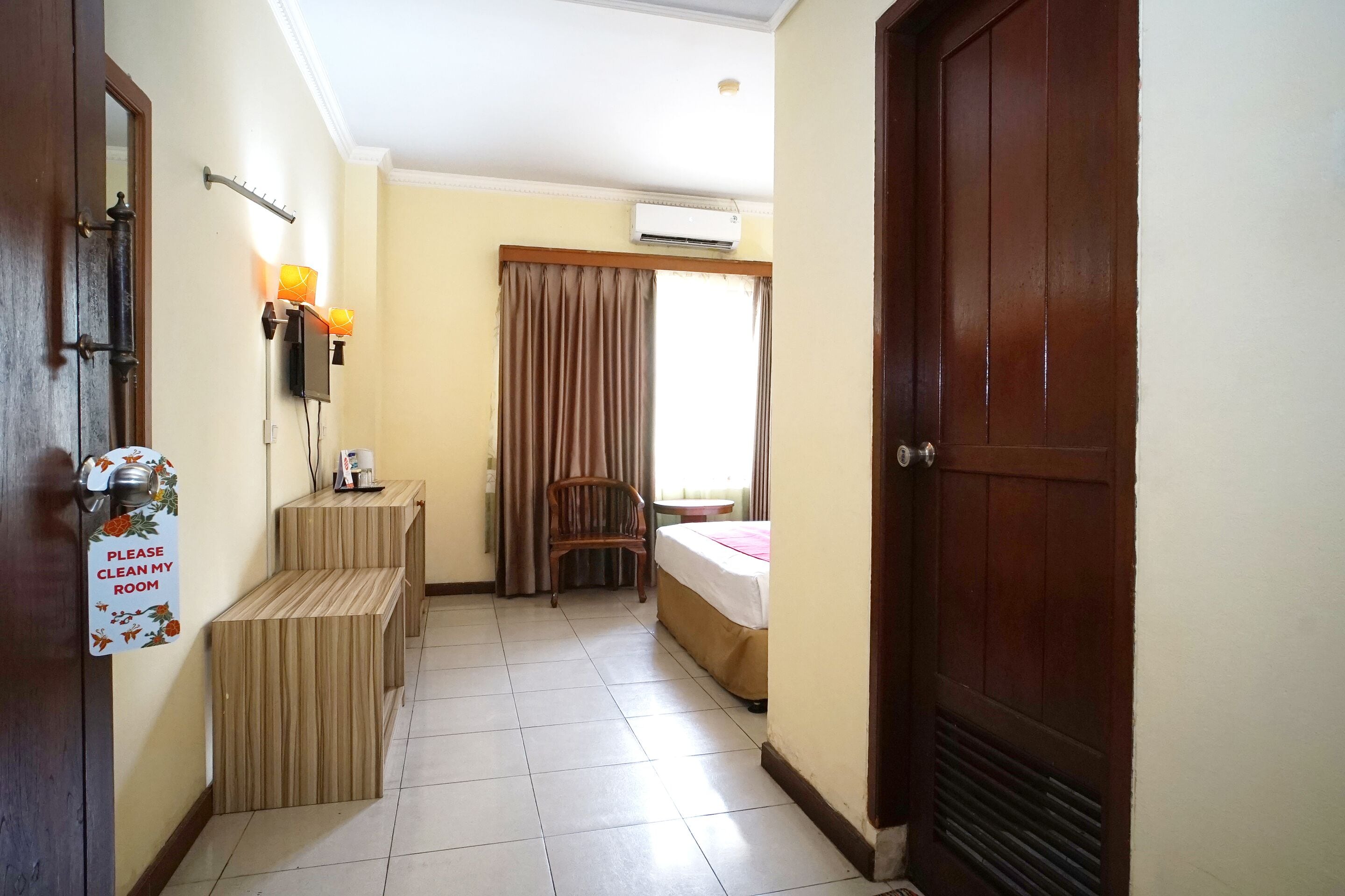deluxe double room | free wifi, bed sheets
