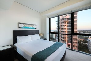 3 Bedroom Apartment | 3 bedrooms, iron/ironing board, free WiFi, bed sheets - Sierra Grand Private 3 Bed Ocean View (Broadbeach)