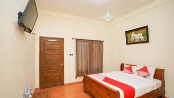Standard Double Room | Free WiFi, bed sheets