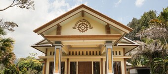 OYO 1483 Hotel Bumi Bermi Permai