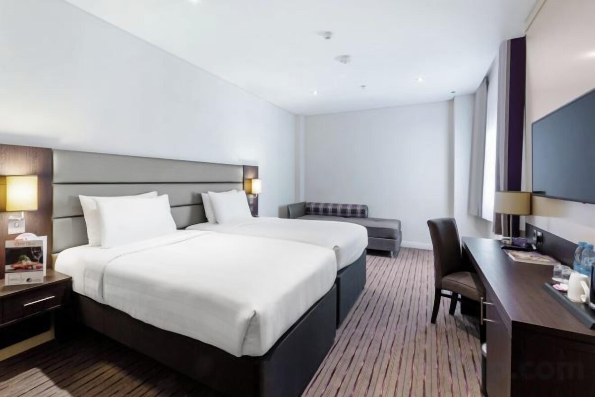 In-room safe, desk, laptop workspace, soundproofing
