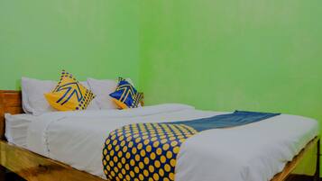 Double Room | Free WiFi, bed sheets