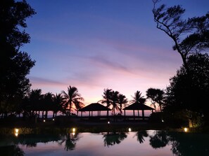 Piscine couverte, piscine extérieure