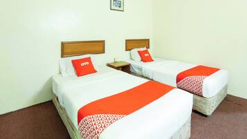 Desk, laptop workspace, free WiFi, bed sheets