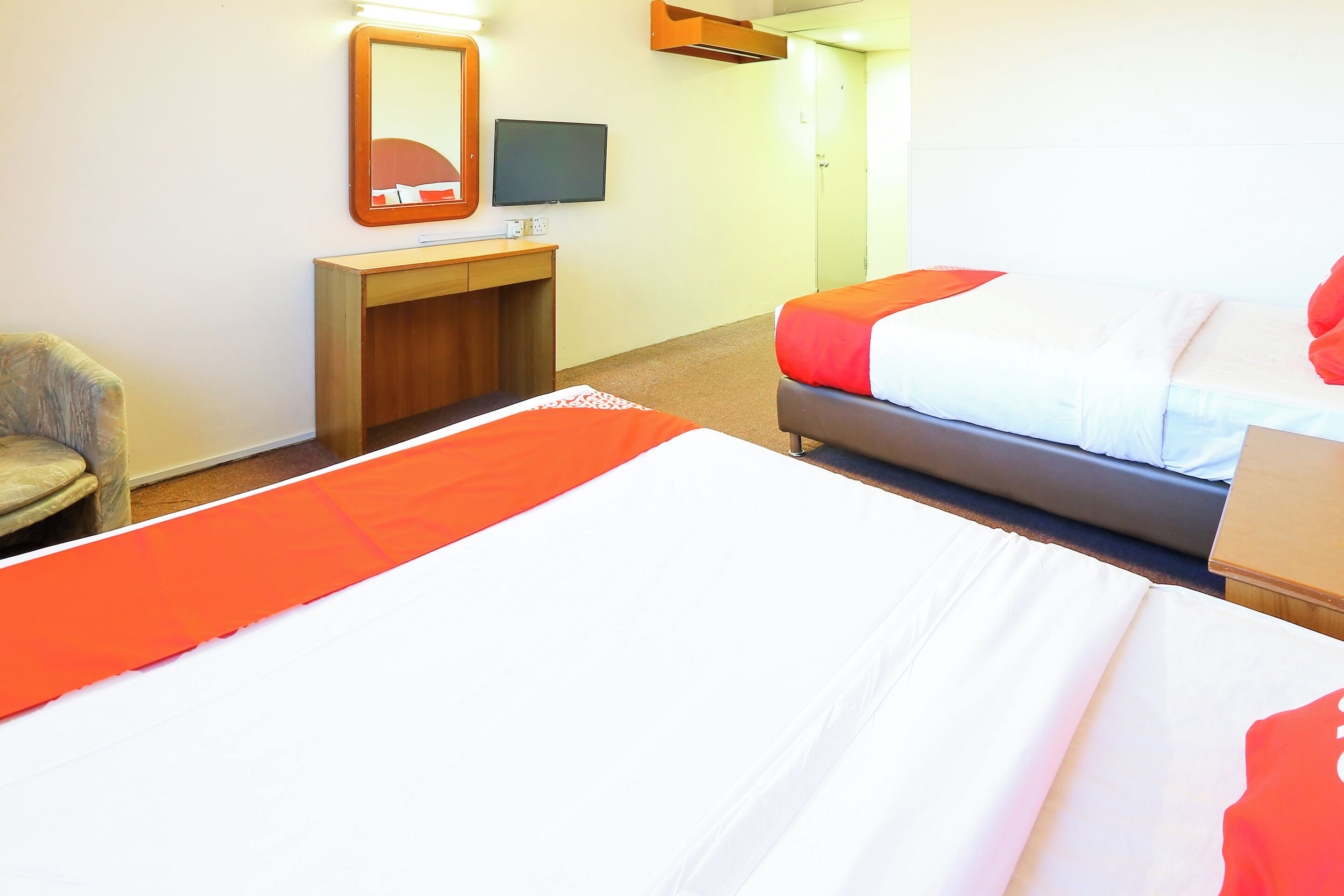 家庭套房 | 書桌、筆電工作空間、免費無線上網、床單