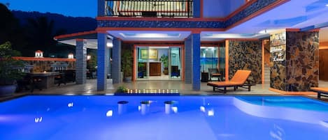 Piscina all'aperto