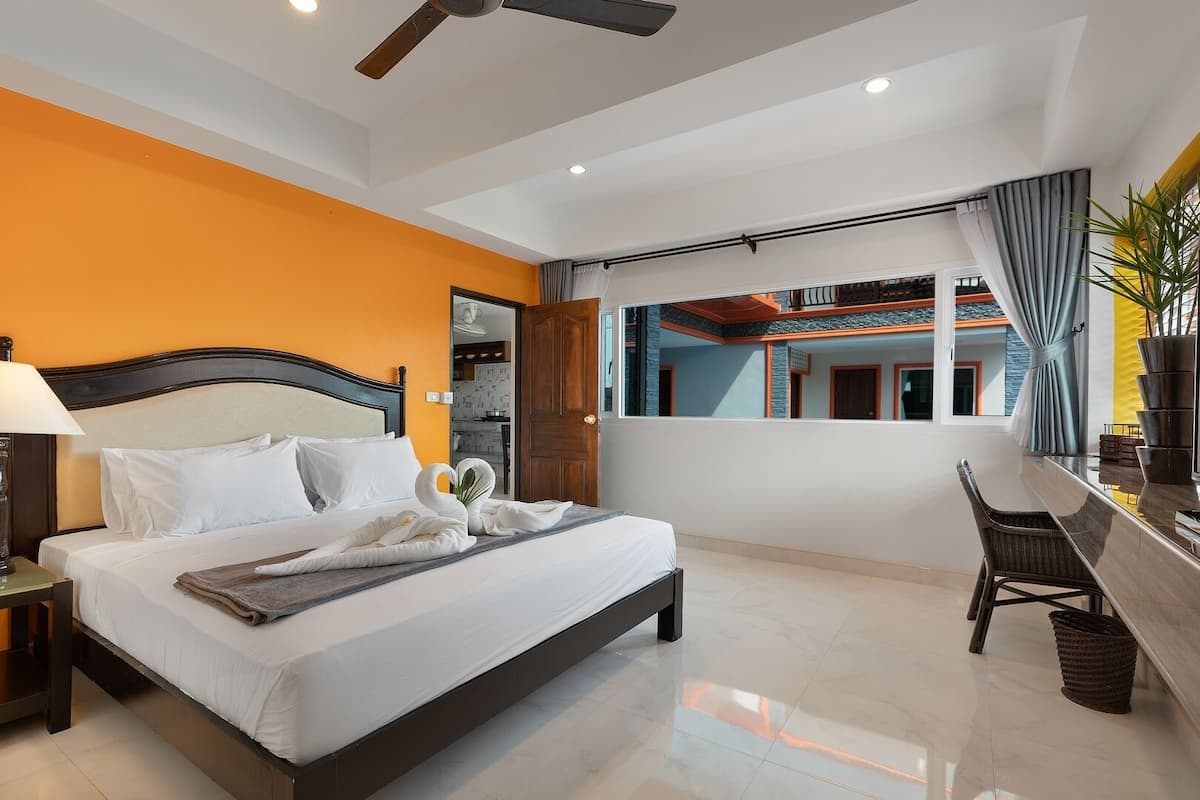 2 Bedroom Family with Balcony | 1 bedroom, in-room safe, desk, free WiFi