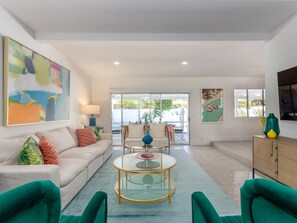 House, Multiple Beds (Belding Bliss) | Living area