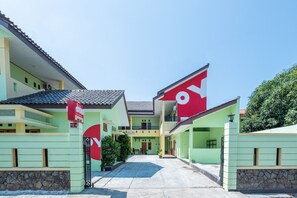 Exterior - OYO 1399 Cemara Residence Syariah (West Cirebon)