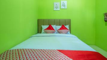 Standard Double Room | Free WiFi, bed sheets