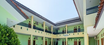 OYO 1399 Cemara Residence Syariah
