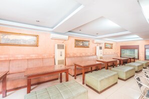 Interior detail - OYO 1383 Taman Cibinong 2 (Cibinong)