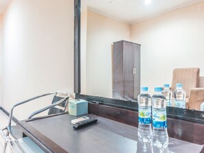 Regadera, amenidades de baño gratuitas, toallas, jabón 