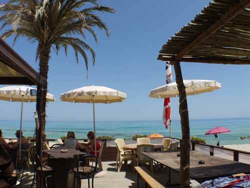 Charmant chalet à Costa Rei, 2 doubles